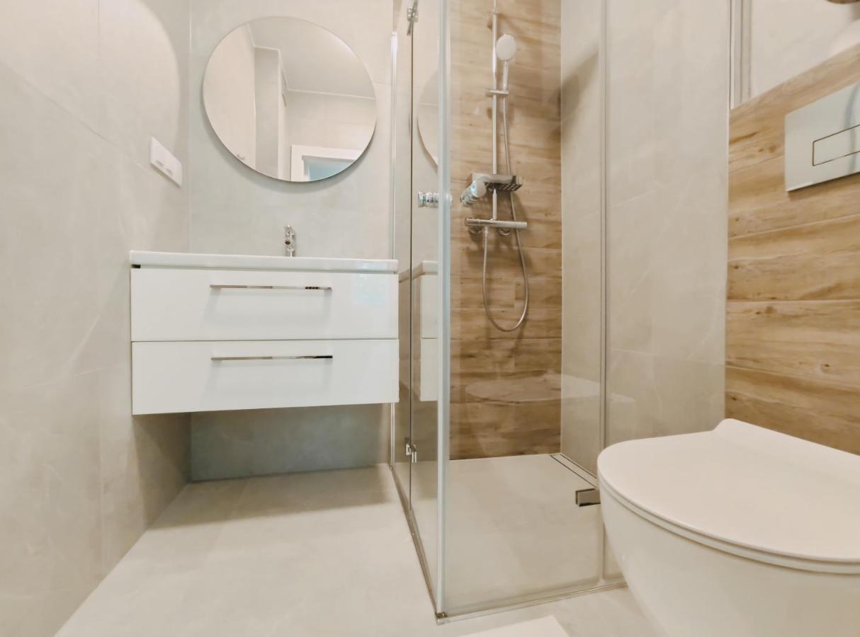 Spasowskiego 2 By Homeprime Krakow Ngoại thất bức ảnh